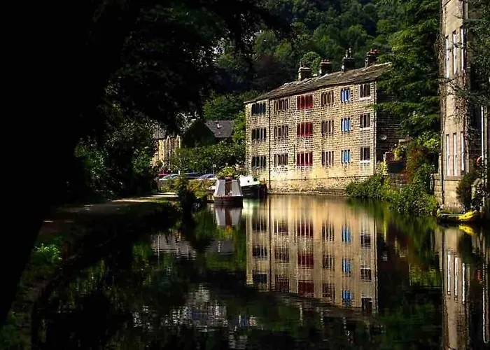 Luxury Hebden Bridge Apartment With River Views